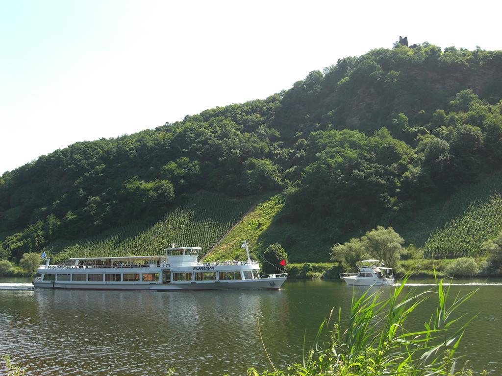 Hotel Reichsschenke Zum Ritter Gotz "Garni" Kröv Kültér fotó