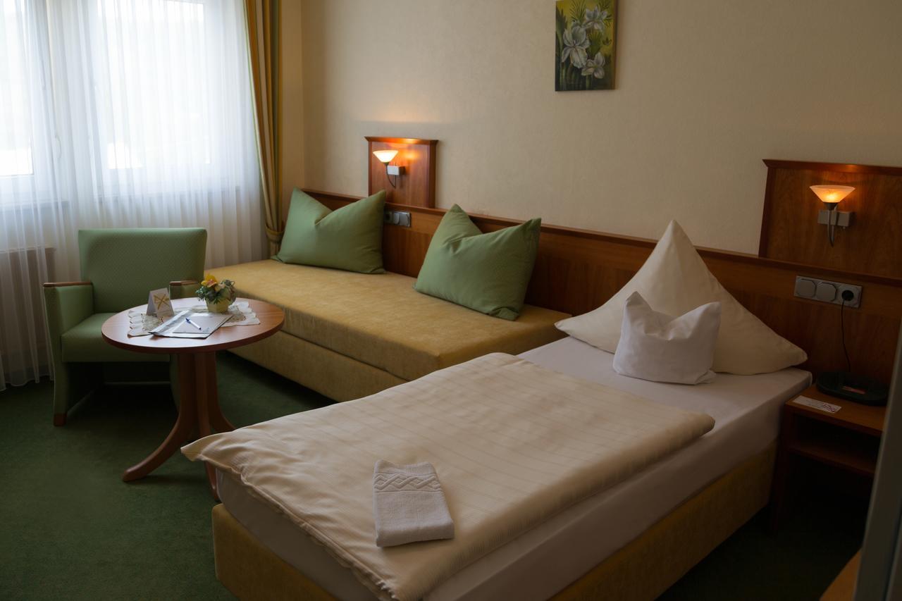 Hotel Reichsschenke Zum Ritter Gotz "Garni" Kröv Kültér fotó